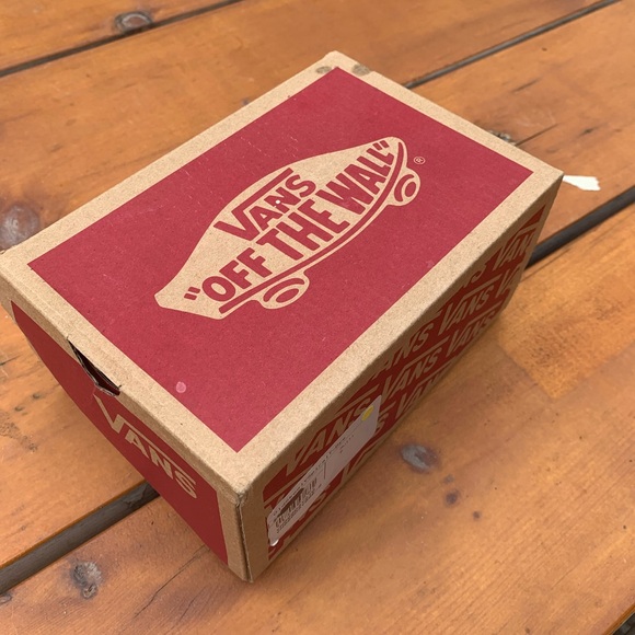 BNIB Old Skool Baby Vans Sz 2 - Picture 6 of 7